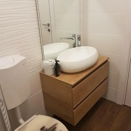 Apartman Miran Odmor U Srcu Pule! Iva 60m2.