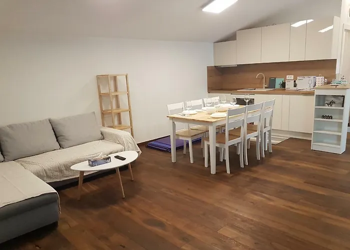 Miran Odmor U Srcu Pule! Iva 60m2. プーラ